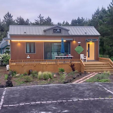 Hamdeok Pool Villa Pension Jeju Extérieur photo